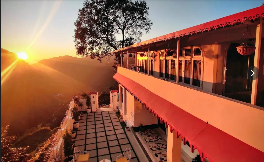 Oakwood Forest Retreat exterior, Landour